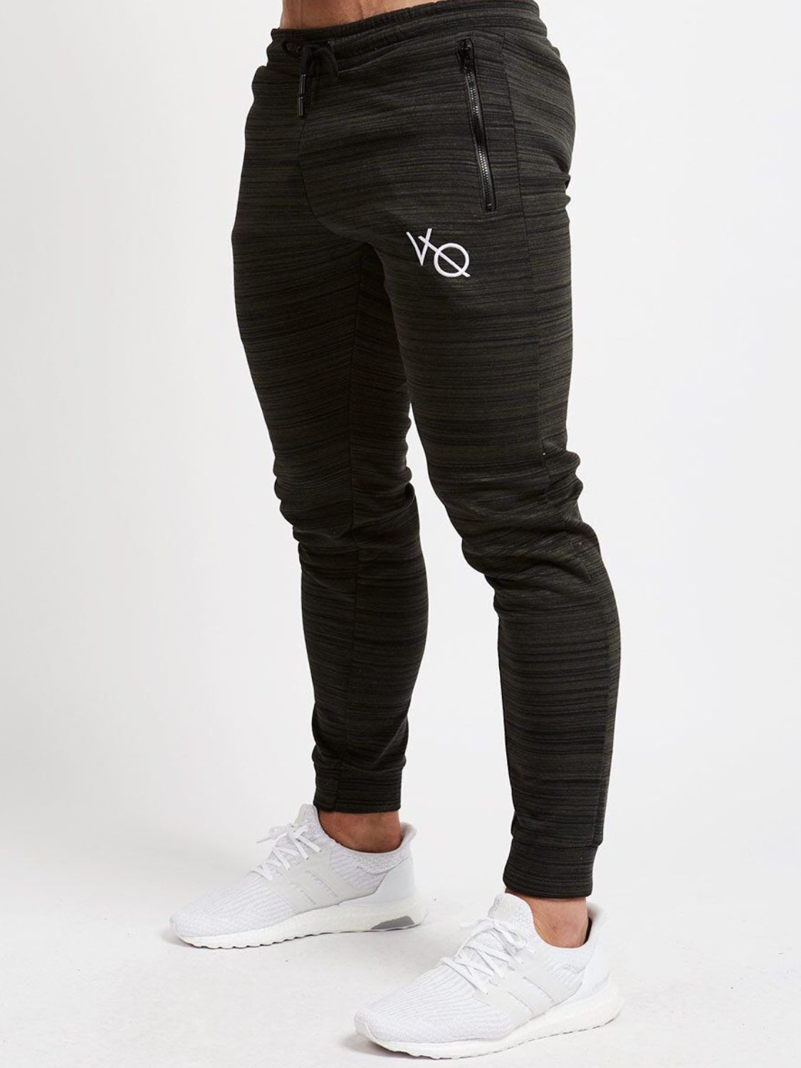 b08f39d3-454f-43ef-9345-b06a096ca798-Max